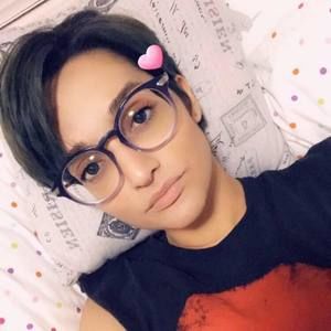 Meet your Posher, Emma